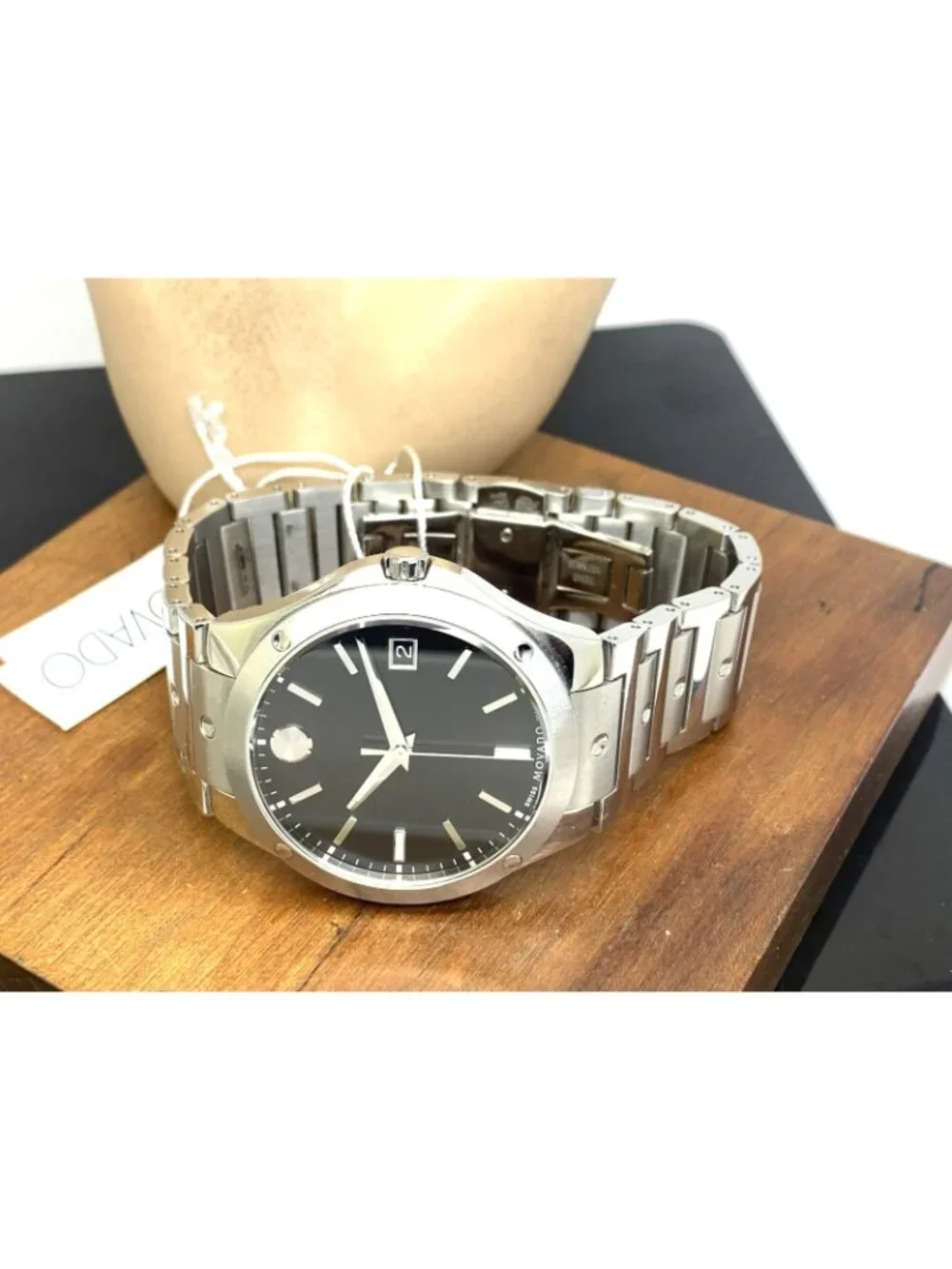 Movado Men's Watch 0607541 SE Black Dial Swiss Quartz Silver Steel 41mm